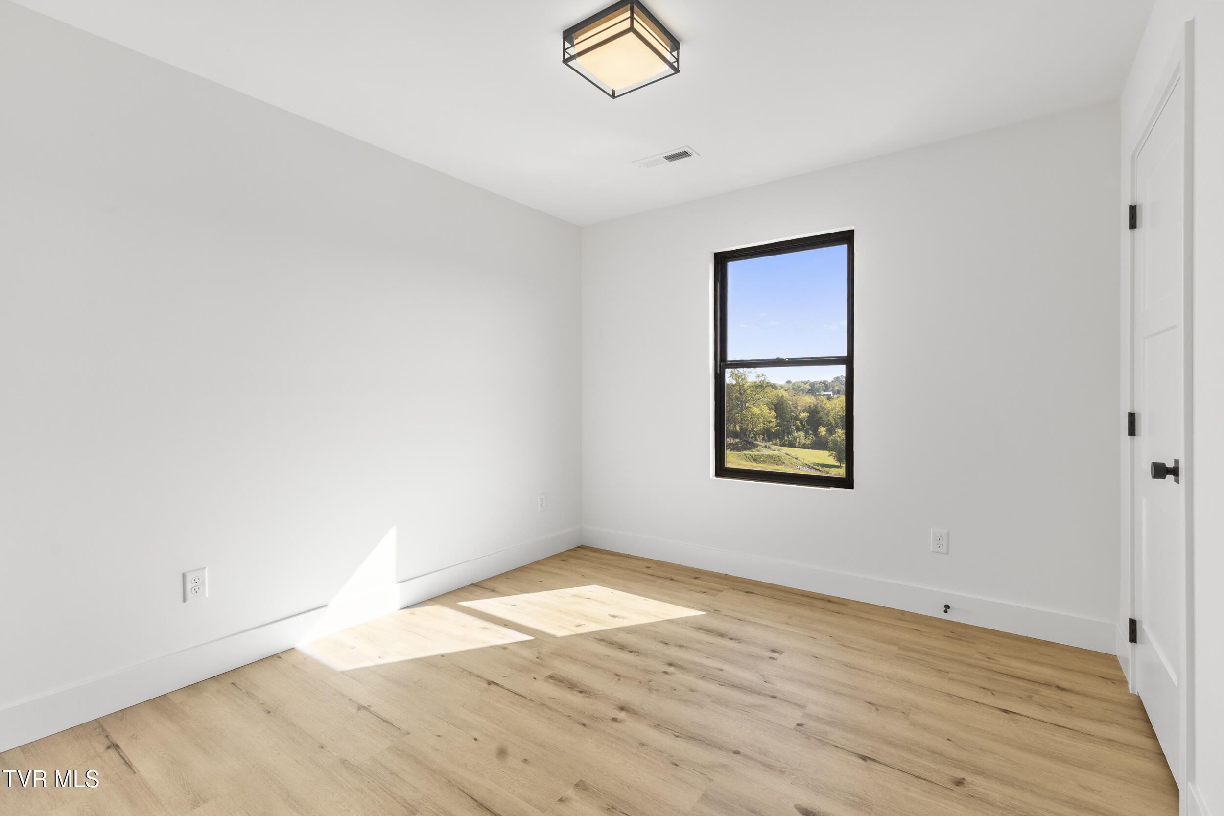 400 Noes Chapel Road Morristown, TN 37814 - Photo 36 of 45 41_img_4227