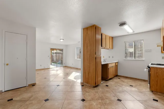 $389,900 | 6072 Preakness Drive, Riverbank, CA 95367