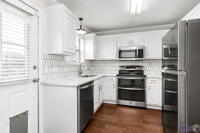 $1,400 | 9506 Jefferson Highway, Unit 21, St. George, LA 70809