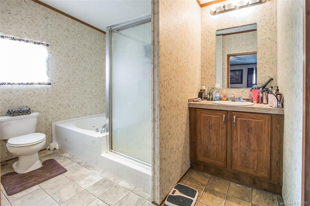 335 Long Ridge Road Brevard, NC 28712 - Photo 16 of 21 Gallery Image 16