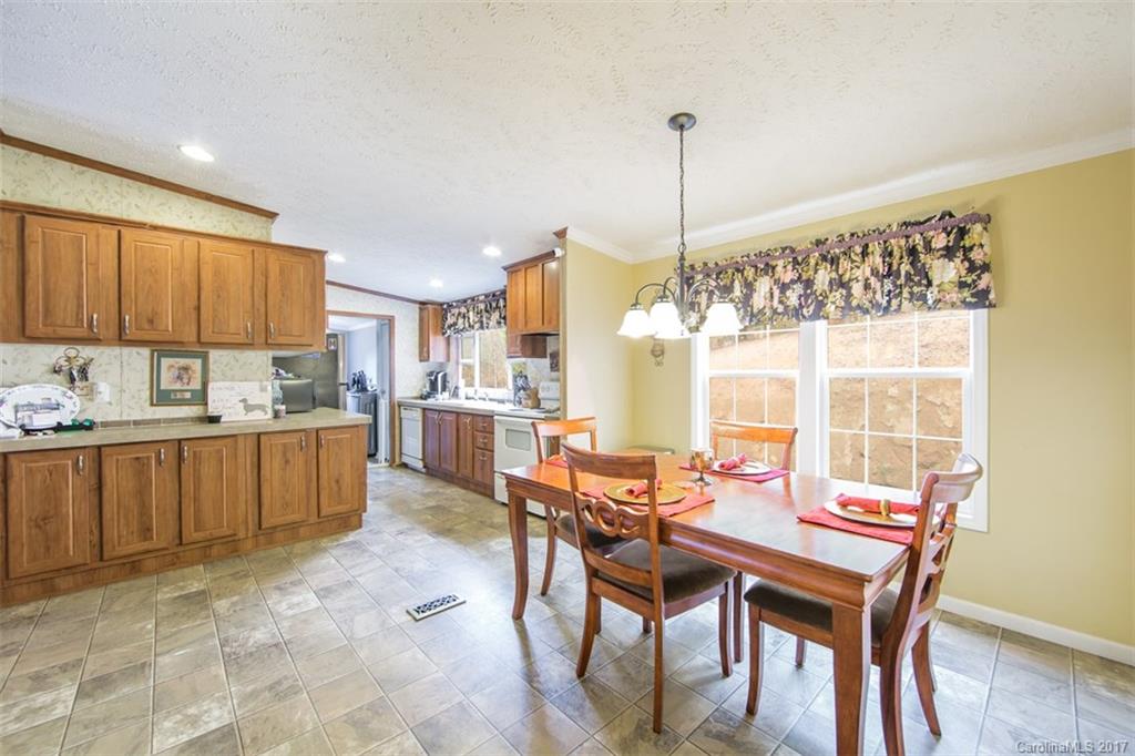 335 Long Ridge Road Brevard, NC 28712 - Photo 7 of 21 Gallery Image 7
