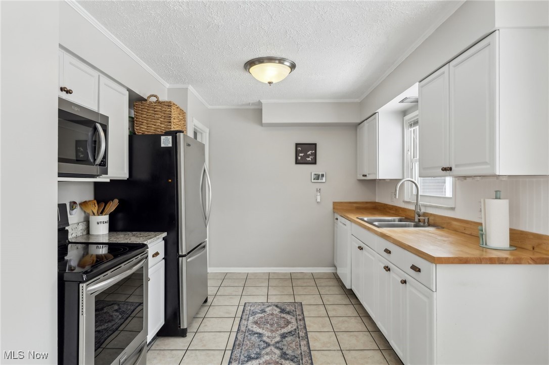 619 Kenilworth Road Bay Village, OH 44140 - Photo 18 of 44