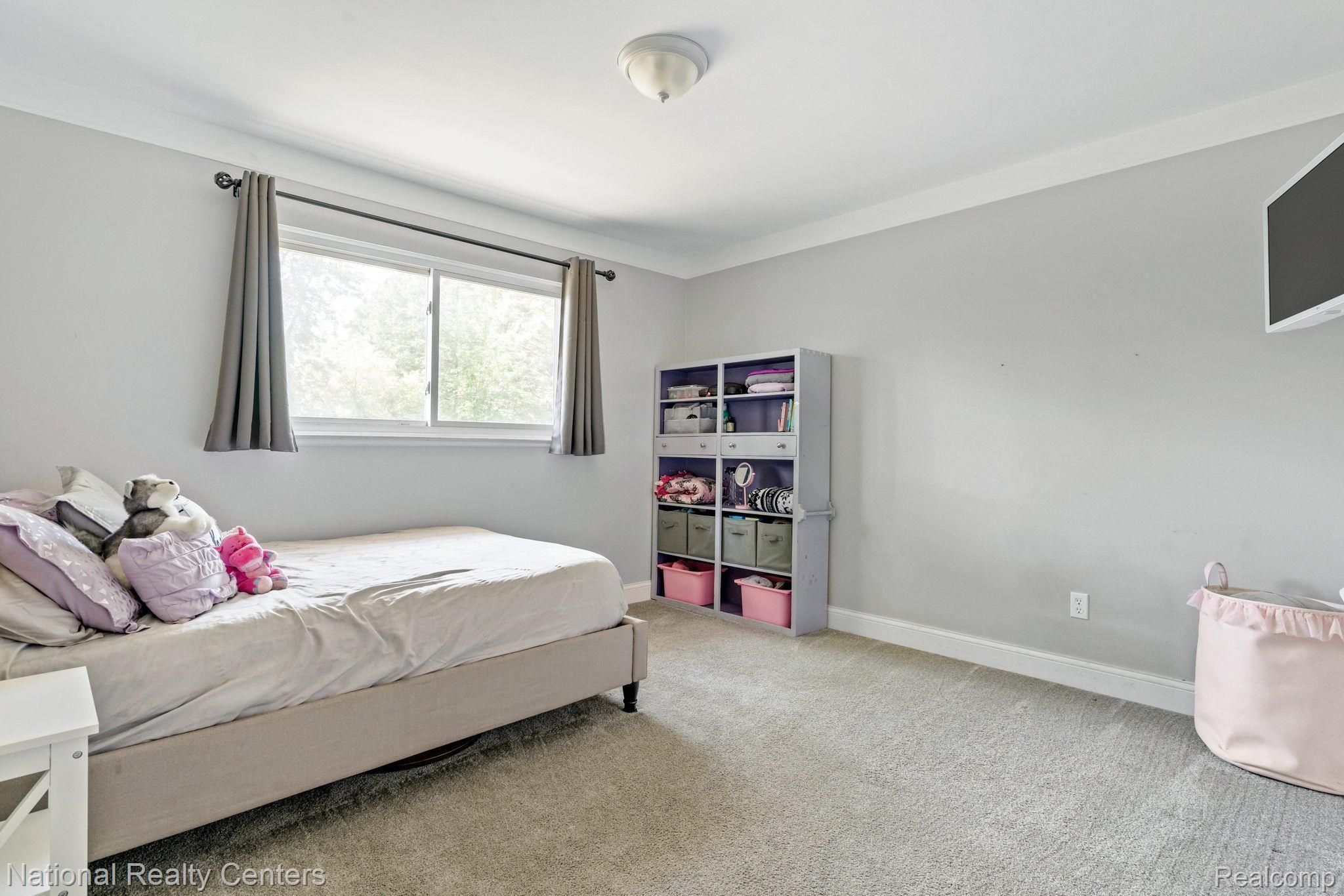 27365 Bell Road New Boston, MI 48164 - Photo 29 of 52 Gallery Image 29