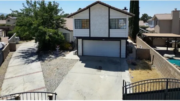 $470,000 | 42927 21st Street West, Lancaster, CA 93536