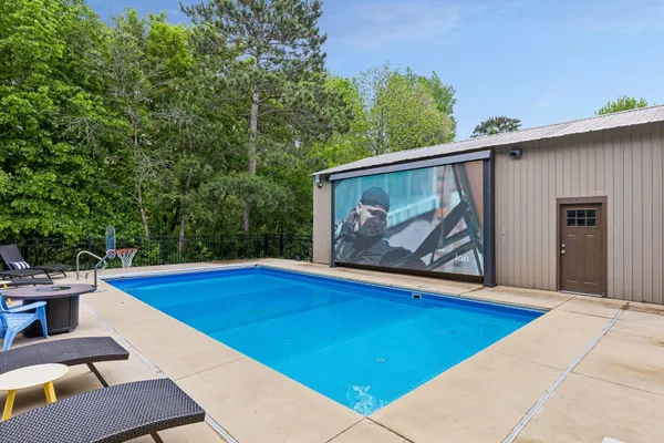 $1,100,000 | 2900 Skyline Drive, Eagan, MN 55121