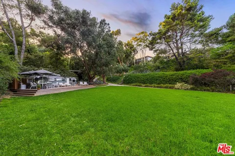 $4,000,000 | 3655 McAnany Way, Malibu, CA 90265
