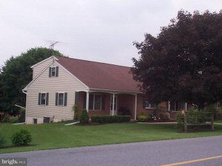 422 Southview Lane Lititz, PA 17543 - Photo 3 of 4 Gallery Image 3