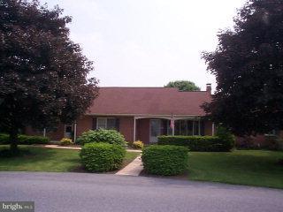 422 Southview Lane Lititz, PA 17543 - Photo 4 of 4 Gallery Image 4