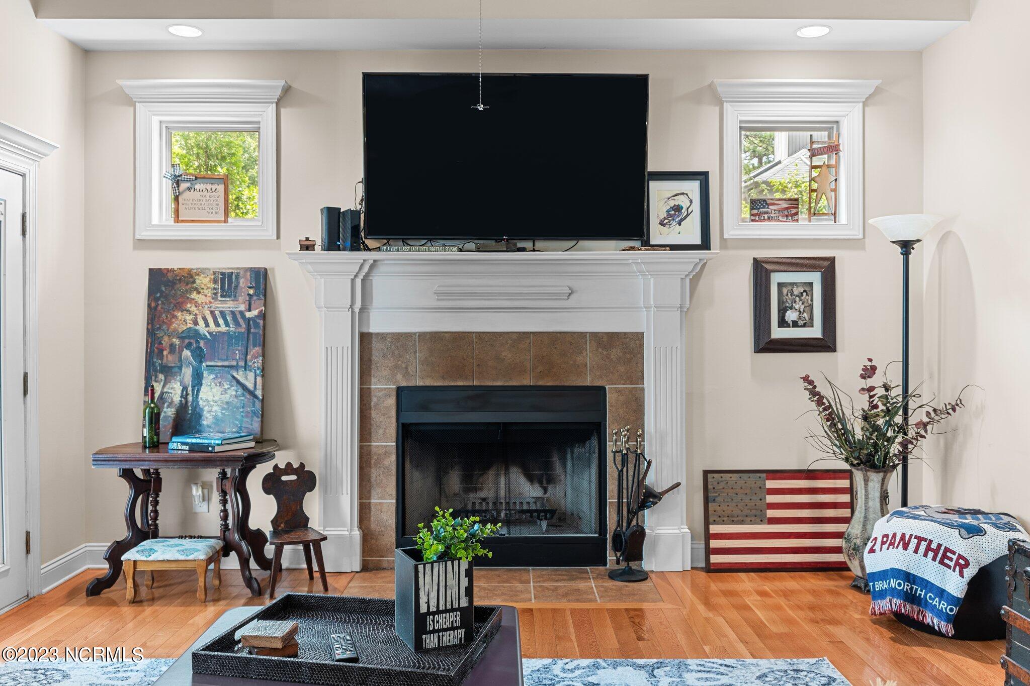 20 Lake Hills Road Pinehurst, NC 28374 - Photo 12 of 42 Living Room