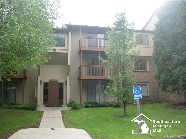 30028 Twelve Mile Road, Unit 36 Farmington, MI 48334 - Photo 1 of 1