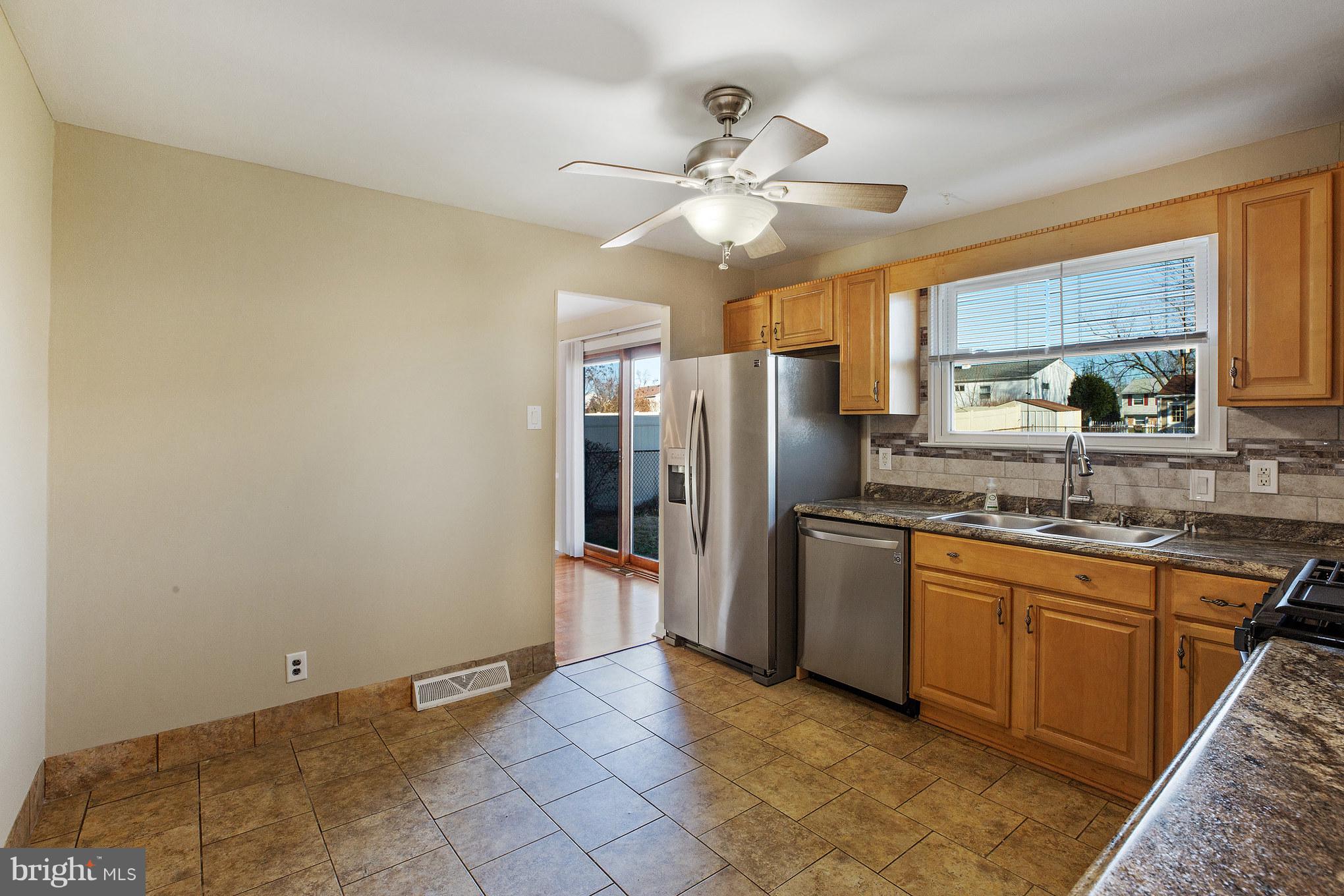 111 Green Ridge Road Voorhees, NJ 08043 - Photo 12 of 24