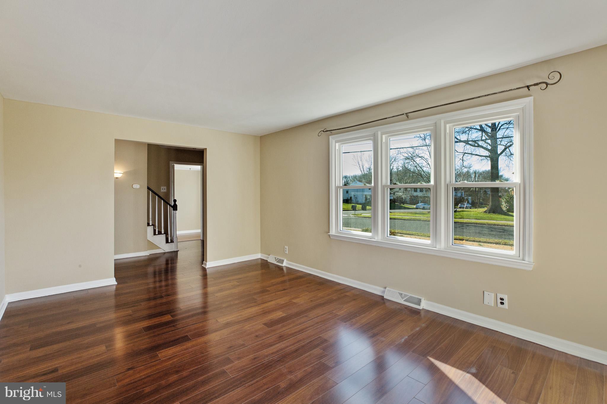 111 Green Ridge Road Voorhees, NJ 08043 - Photo 8 of 24