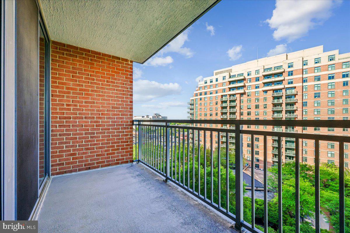 11710 Old Georgetown Road, Unit 1029 North Bethesda, MD 20852 - Photo 17 of 70