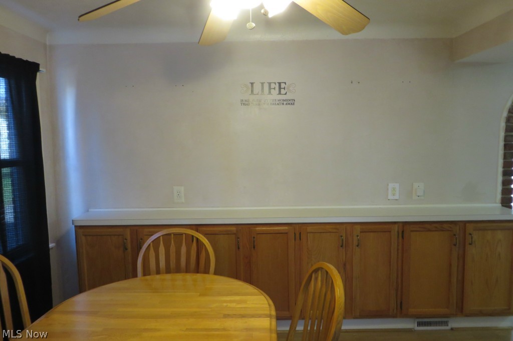 1195 Dorsh Road Cleveland, OH 44121 - Photo 10 of 21 Gallery Image 10