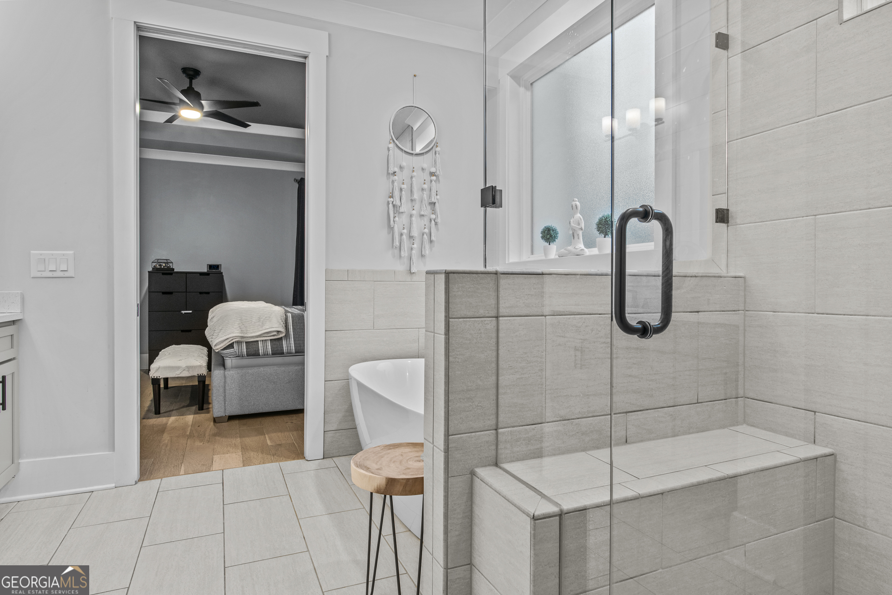 265 Federal Street Athens, GA 30607 - Photo 35 of 61 a bathroom with a shower