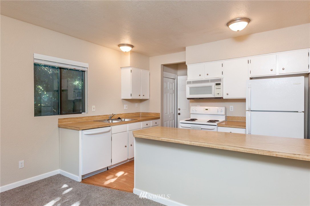 10123 Holman Road Northwest Seattle, WA 98177 - Photo 11 of 24 Gallery Image 11