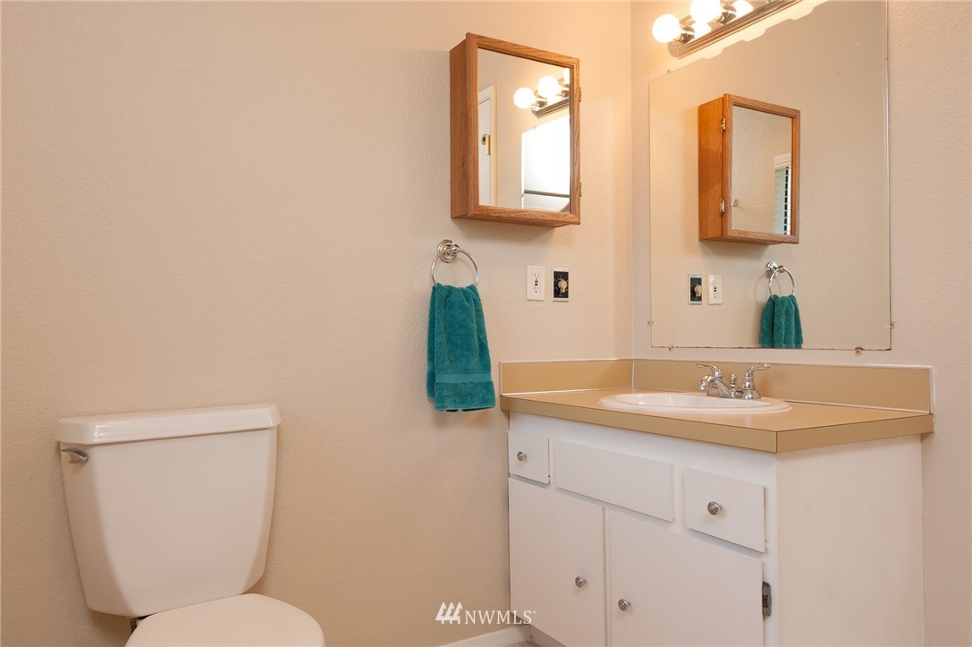 10123 Holman Road Northwest Seattle, WA 98177 - Photo 15 of 24 Gallery Image 15