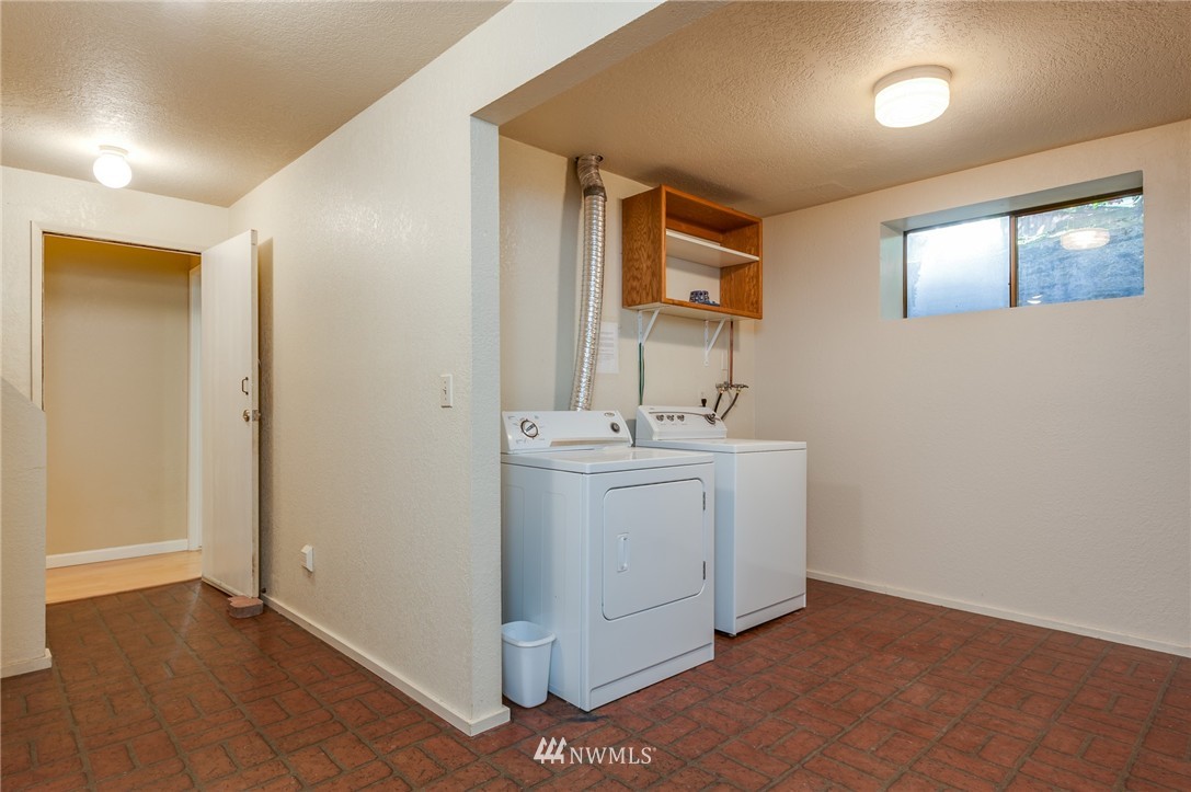 10123 Holman Road Northwest Seattle, WA 98177 - Photo 22 of 24 Gallery Image 22