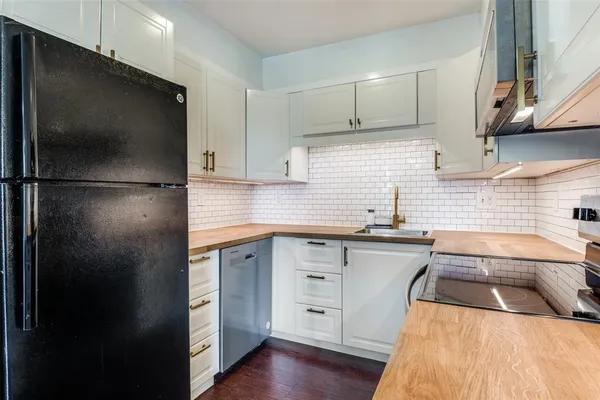 $170,000 | 5902 Marvin Loving Drive, Unit 201, Garland, TX 75043