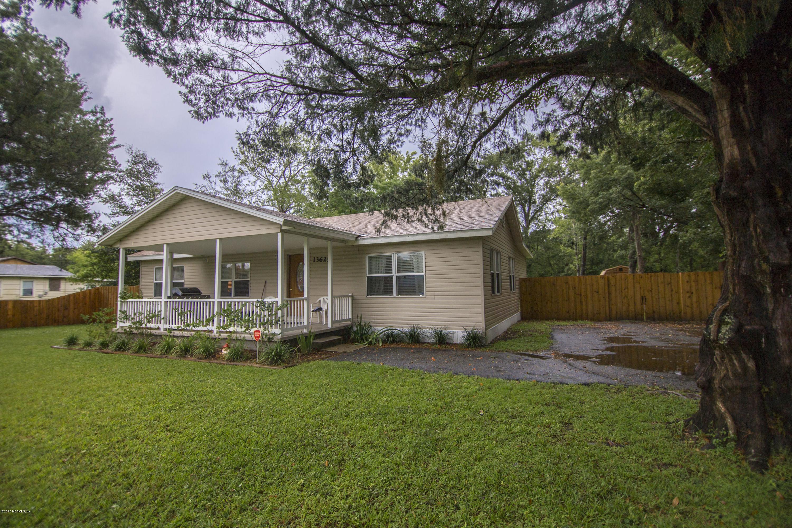 13625 Lanier Road Jacksonville, FL 32226 - Photo 3 of 29 13625 Lanier front00