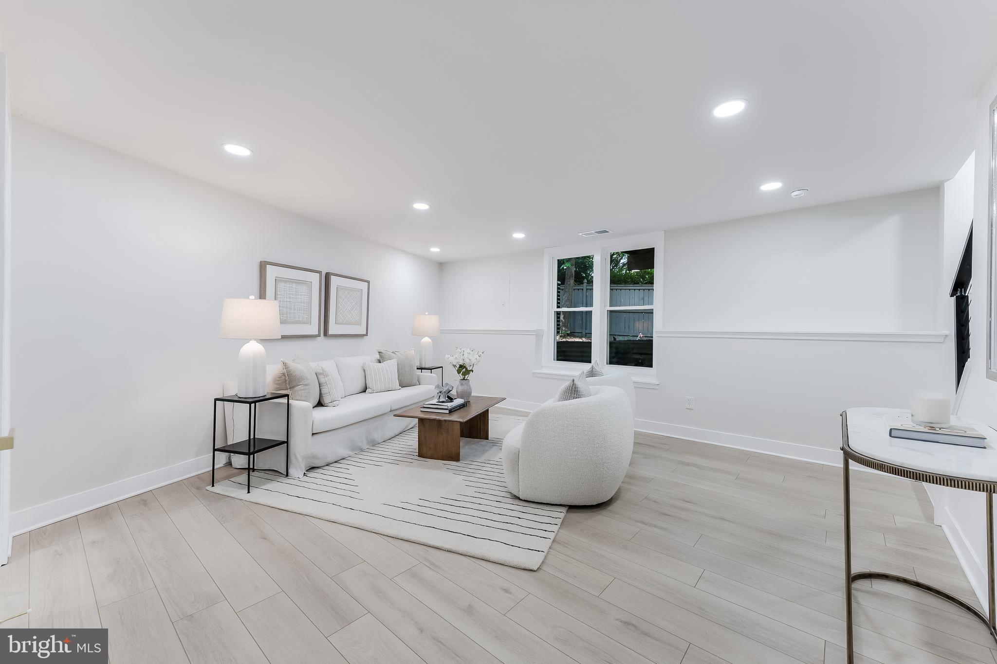 11213 Silentwood Lane Reston, VA 20191 - Photo 22 of 33
