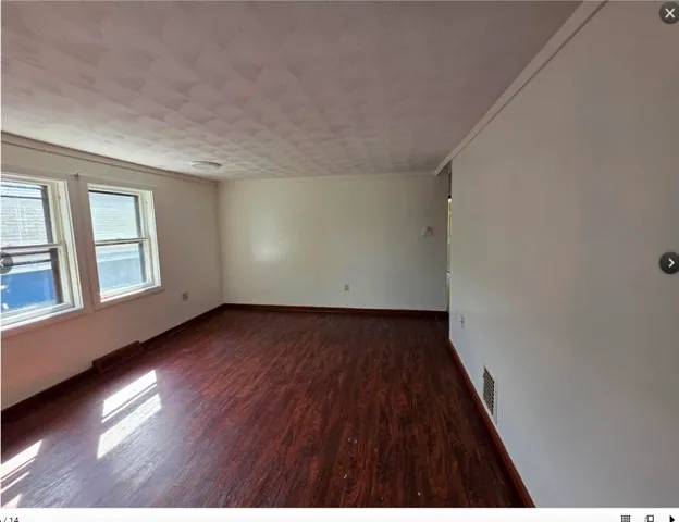 $1,000 | 35 Dayton Street, Unit 2, Johnson City, NY 13790