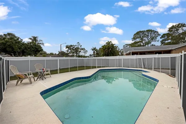 $460,000 | 6803 123rd Avenue, Largo, FL 33773