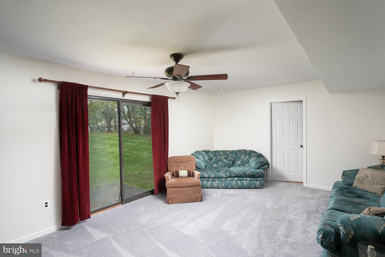 561 Flock Road Hamilton, NJ 08690 - Photo 15 of 35 Family room with first floor bath, laundry room