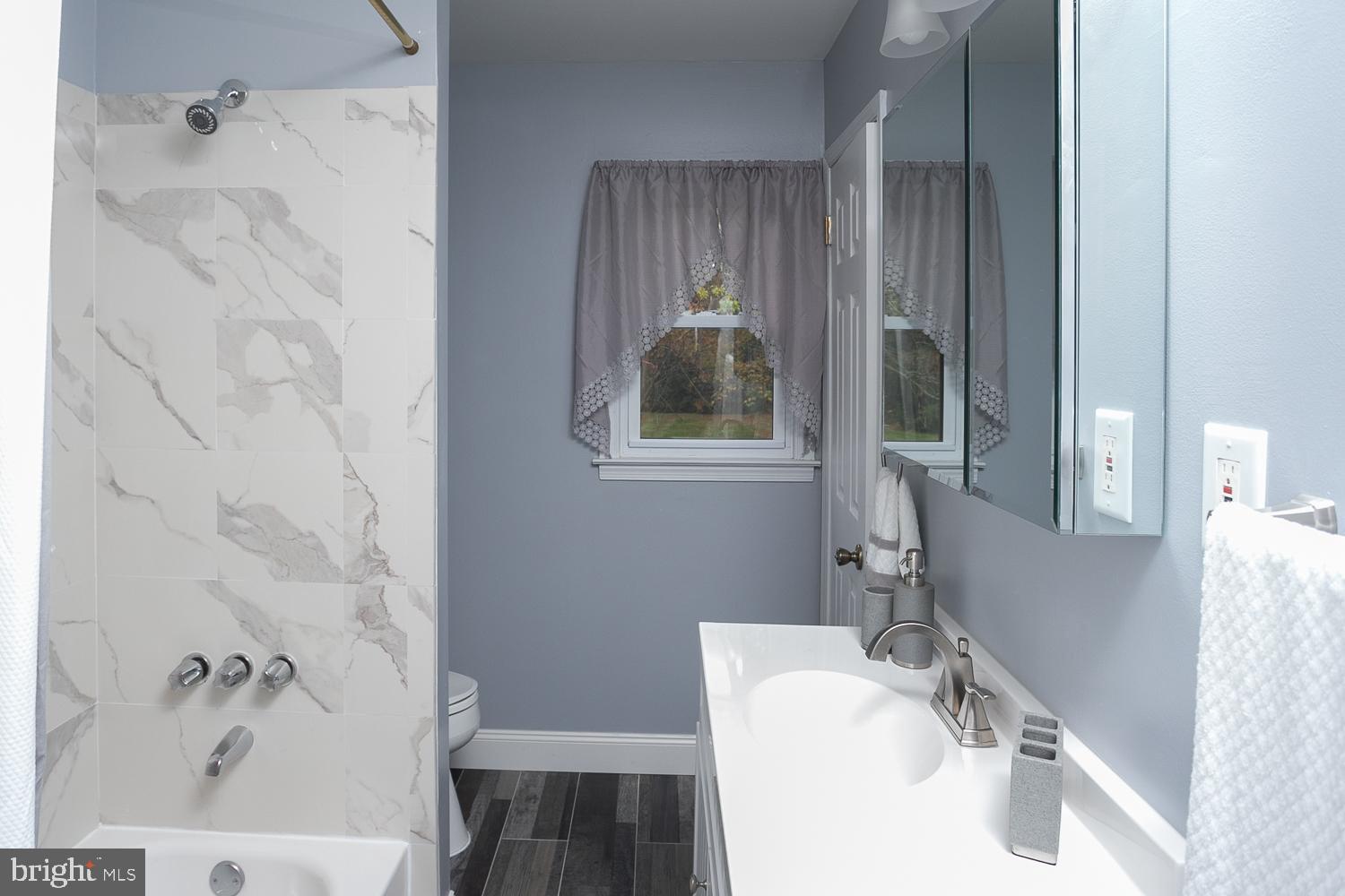 561 Flock Road Hamilton, NJ 08690 - Photo 18 of 35 Full updated bath.