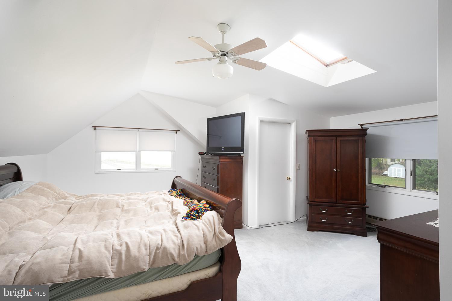 561 Flock Road Hamilton, NJ 08690 - Photo 23 of 35 Master Suite with walk in closet