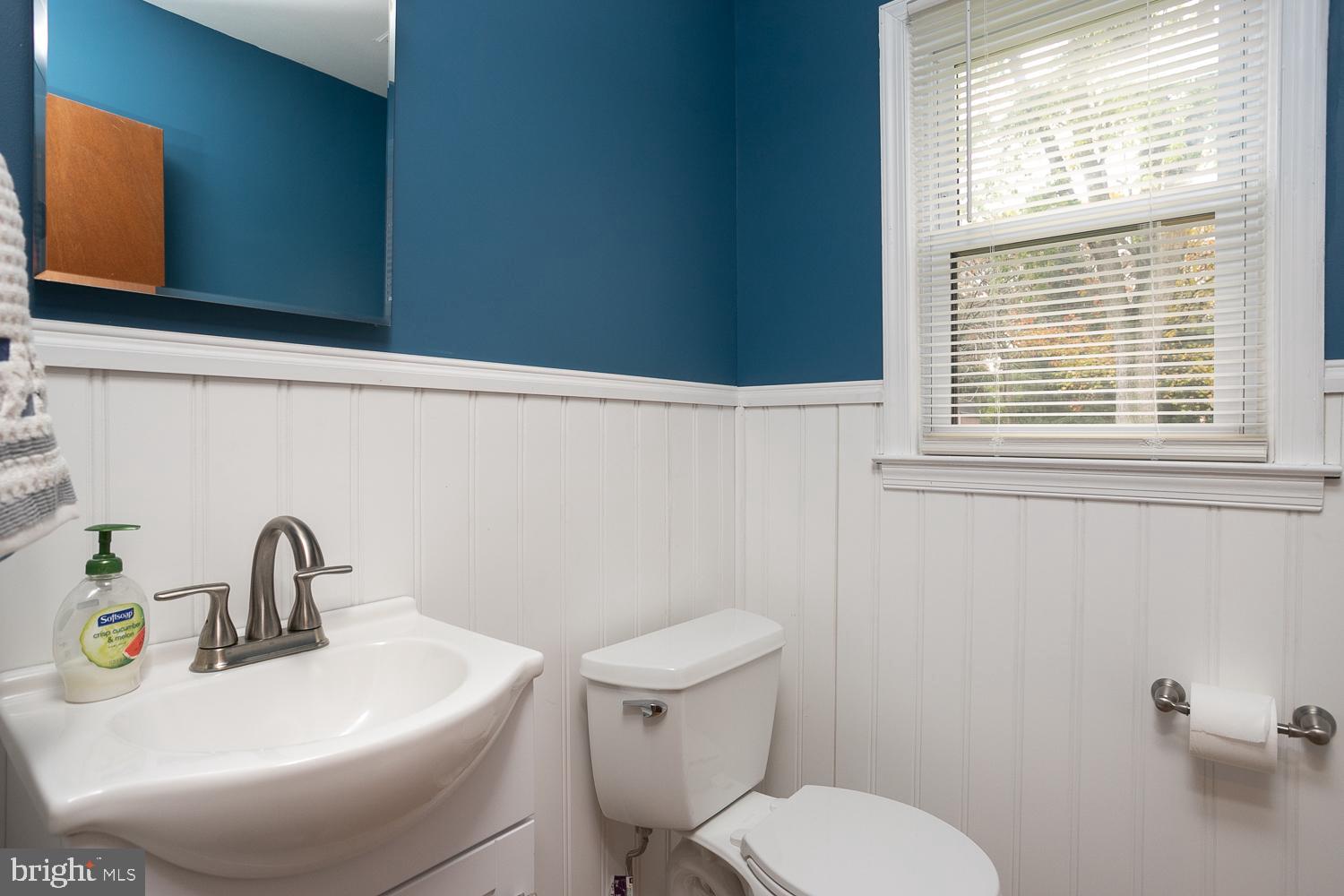 561 Flock Road Hamilton, NJ 08690 - Photo 30 of 35 First floor bathroom