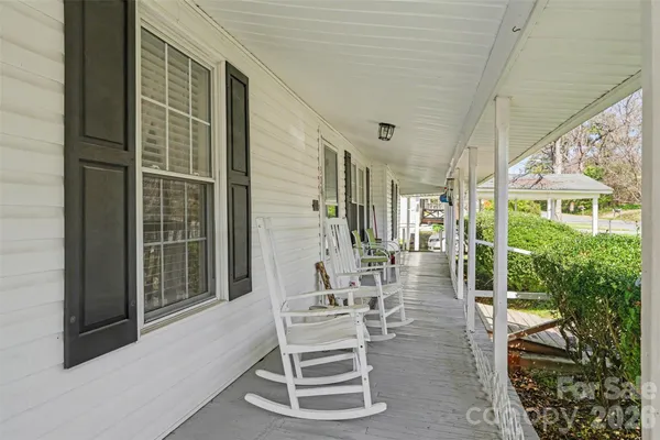 $400,000 | 300 South Broome Street, Waxhaw, NC 28173