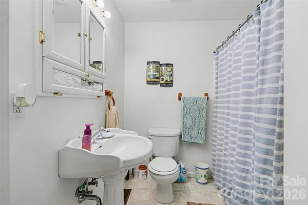 $400,000 | 300 South Broome Street, Waxhaw, NC 28173