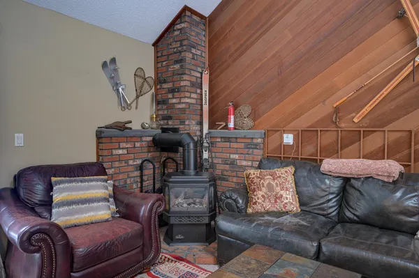 $2,500 | 1 Whispering Brook Road, Unit 1, Glen, NH 03838