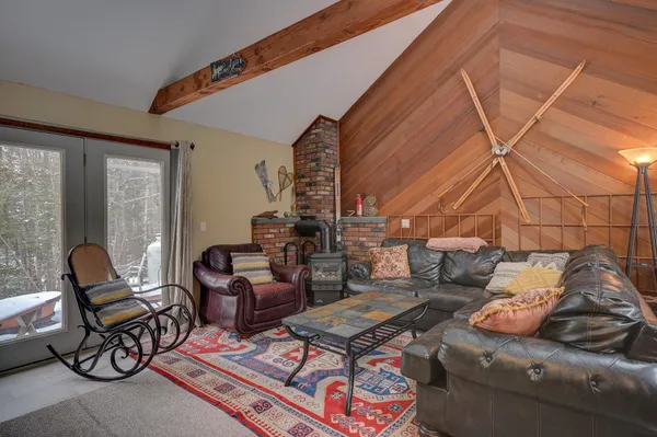 $2,500 | 1 Whispering Brook Road, Unit 1, Glen, NH 03838