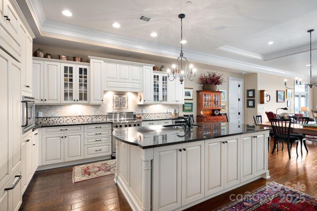 $2,185,000 | 288 Macon Avenue, Unit 103, Asheville, NC 28804