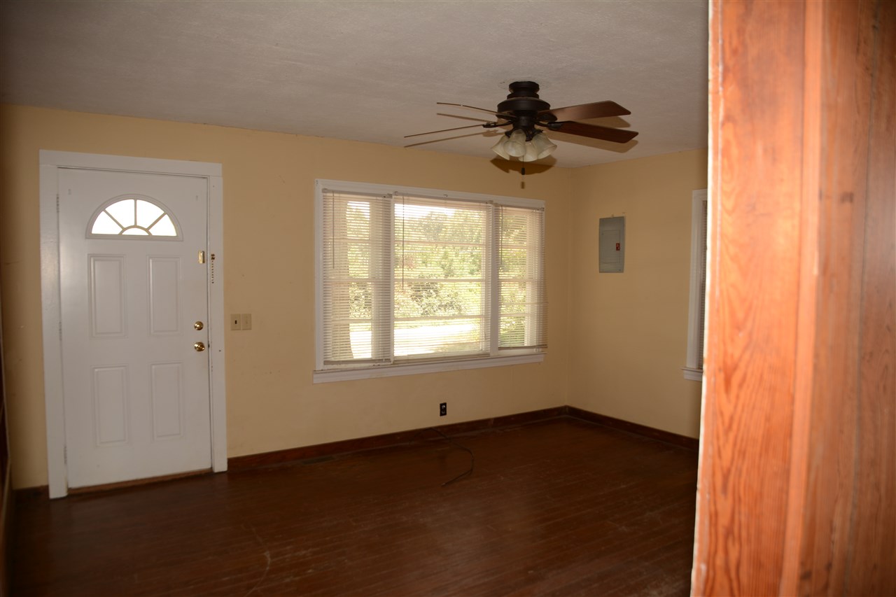 315 Lee Vaughn Road Simpsonville, SC 29681 - Photo 23 of 25 Gallery Image 23