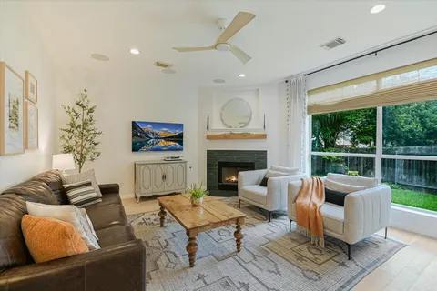 $610,000 | 12506 Canyon Glen Drive, Austin, TX 78732