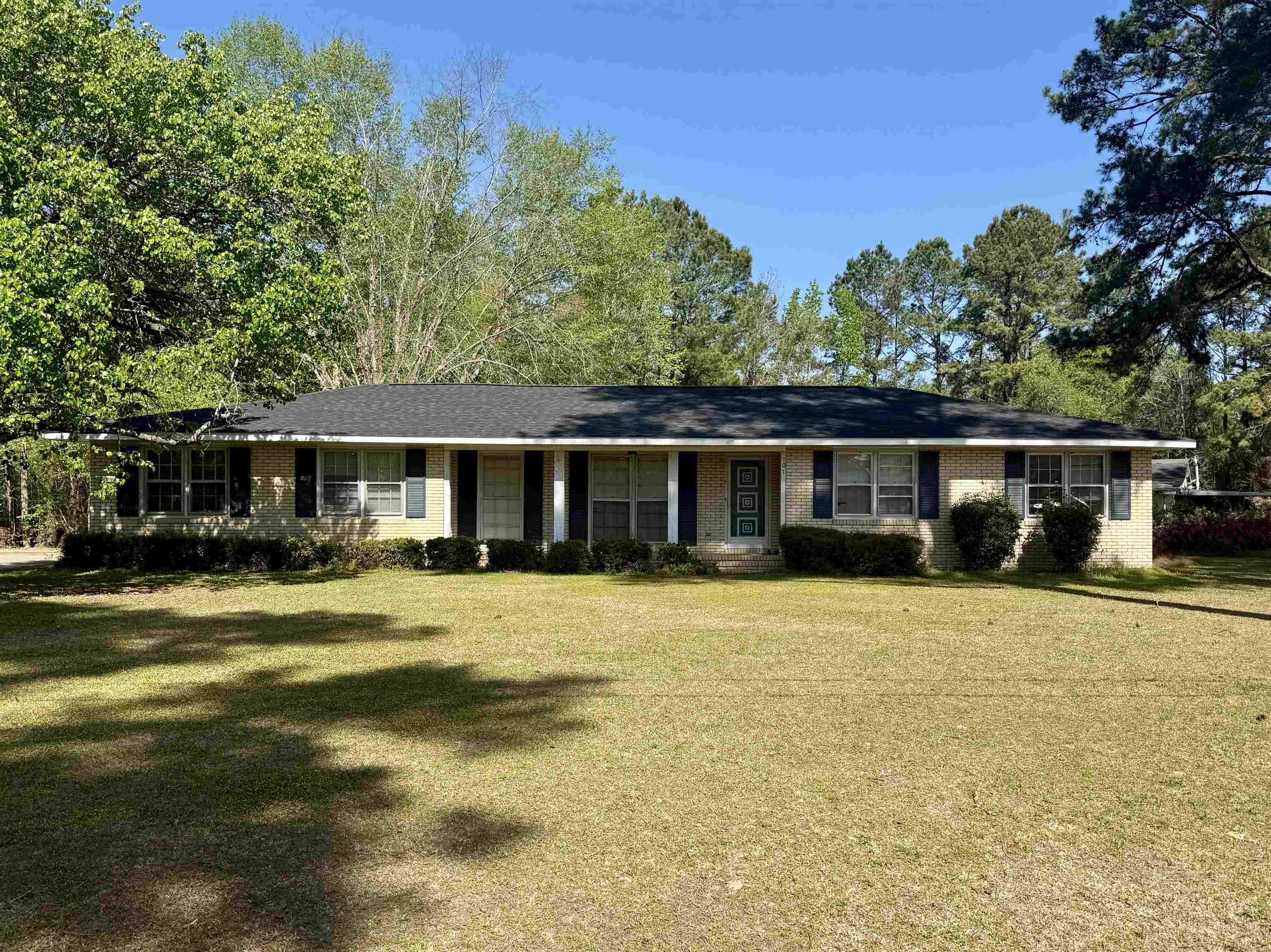 101 Morris Circle Hemingway, SC 29554 - Photo 1 of 24