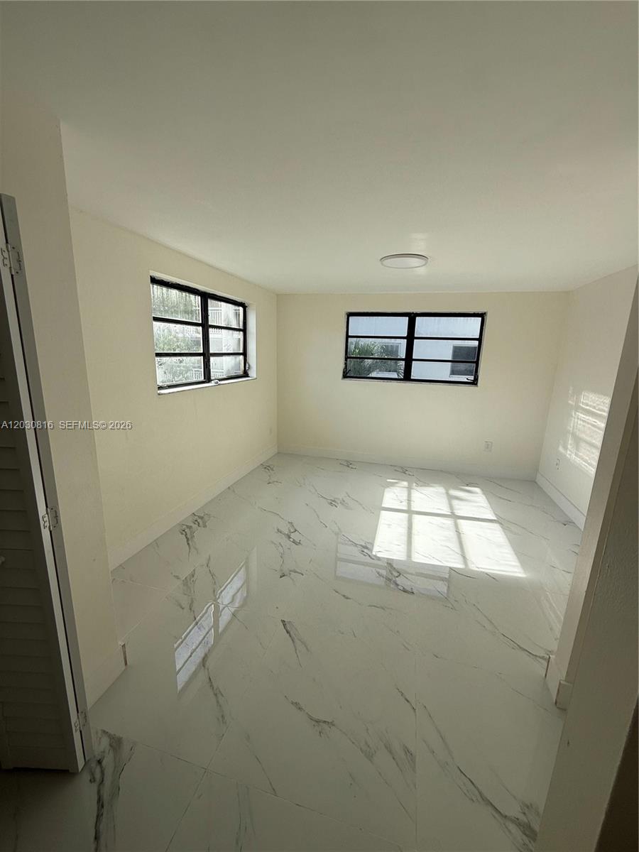 1673 Bay Road, Unit 306 Miami Beach, FL 33139 - Photo 19 of 22