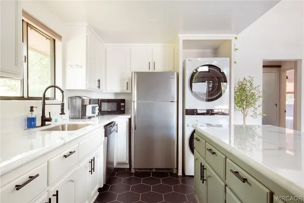 $475,000 | 1409 Malabar Way, Big Bear City, CA 92314