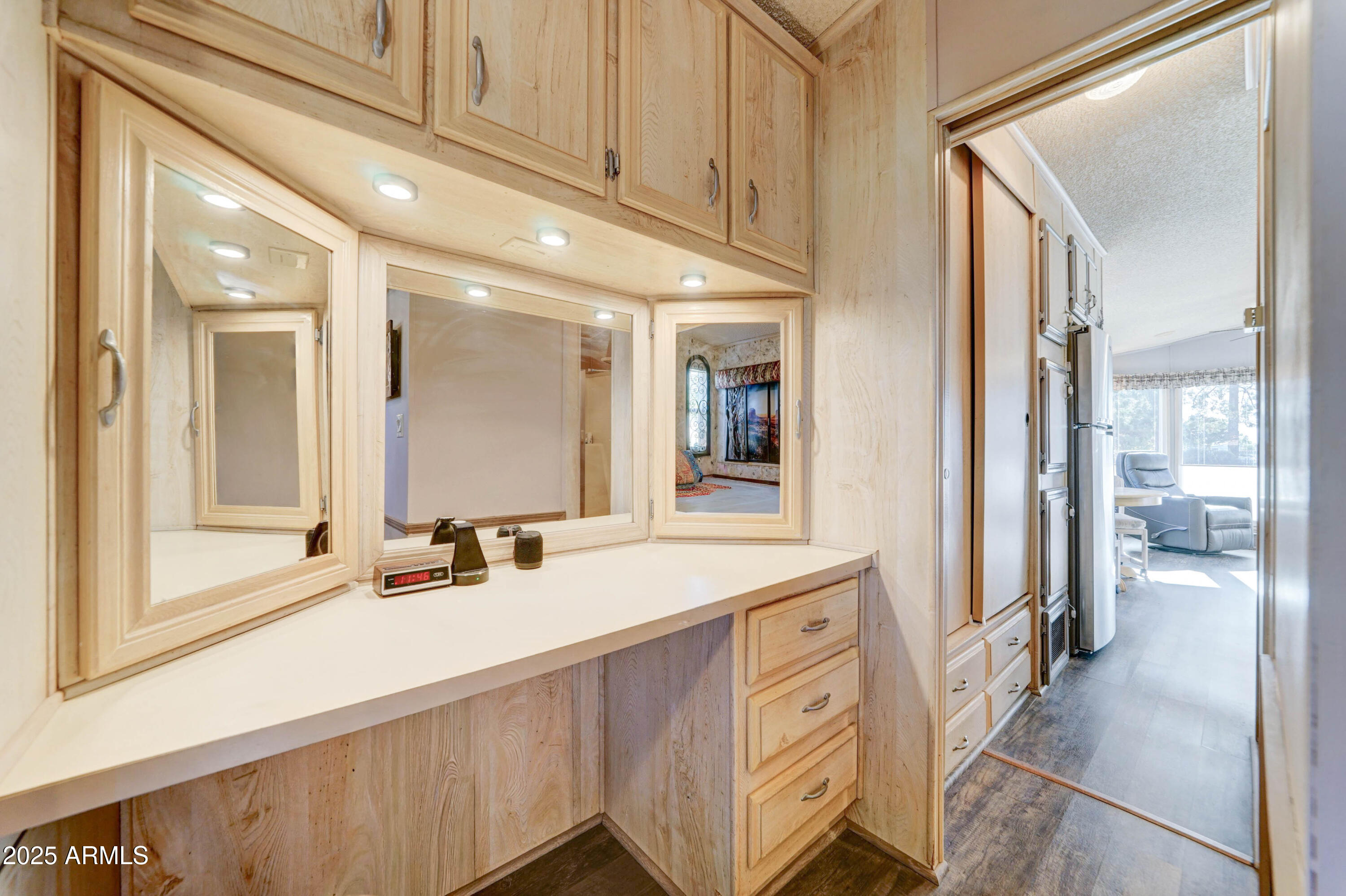 111 South Greenfield Road, Unit 633 Mesa, AZ 85206 - Photo 16 of 32 a bathroom with a double vanity sink and mirror