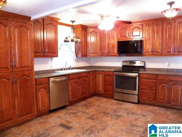1129 Alexandria Road Weaver, AL 36277 - Photo 1 of 33