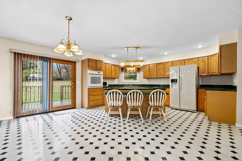 1432 Middle Creek Road Sevierville, TN 37862 - Photo 5 of 47 Gallery Image 5