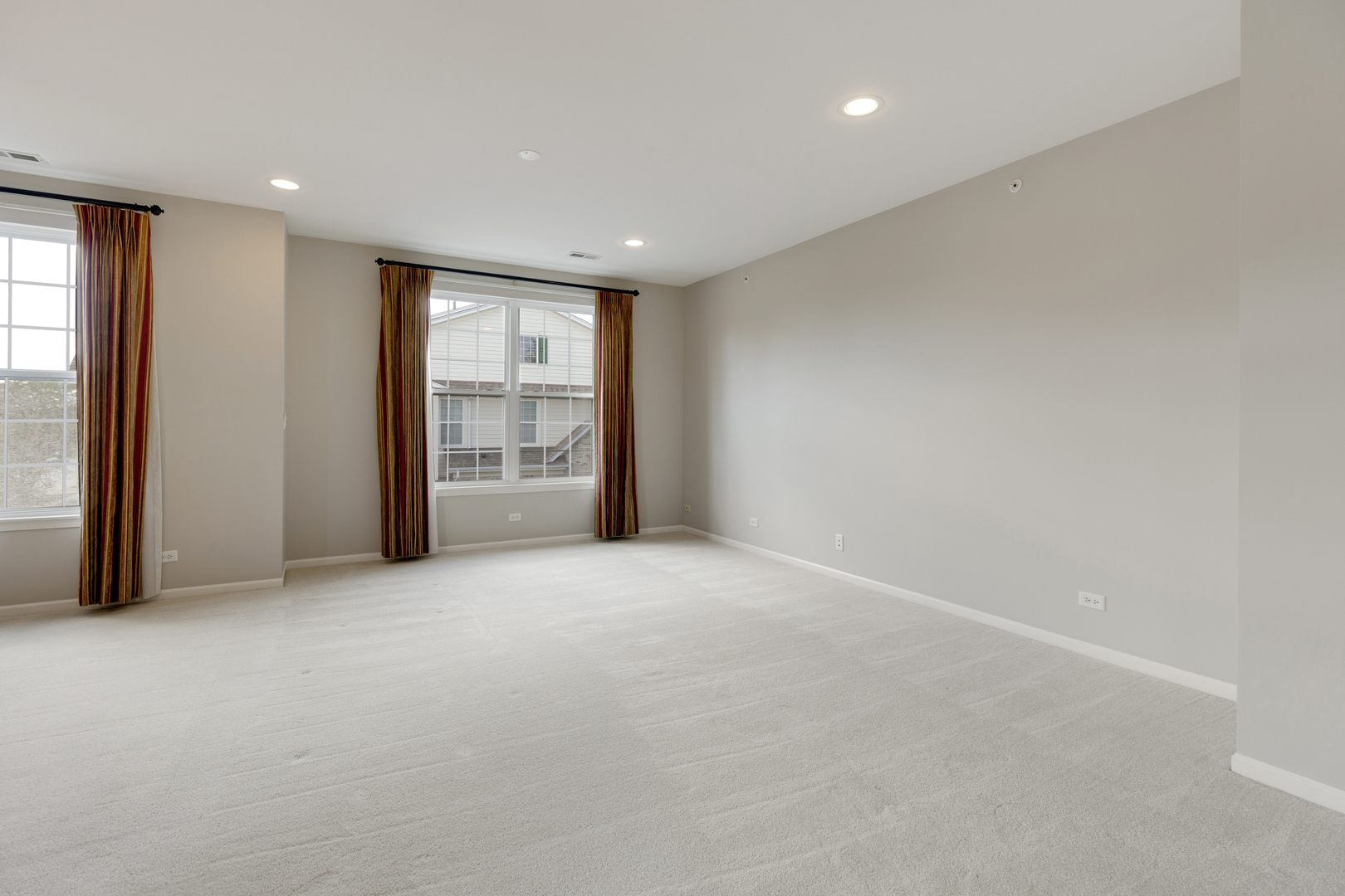 1376 Scarboro Road, Unit 1003 Schaumburg, IL 60193 - Photo 6 of 21