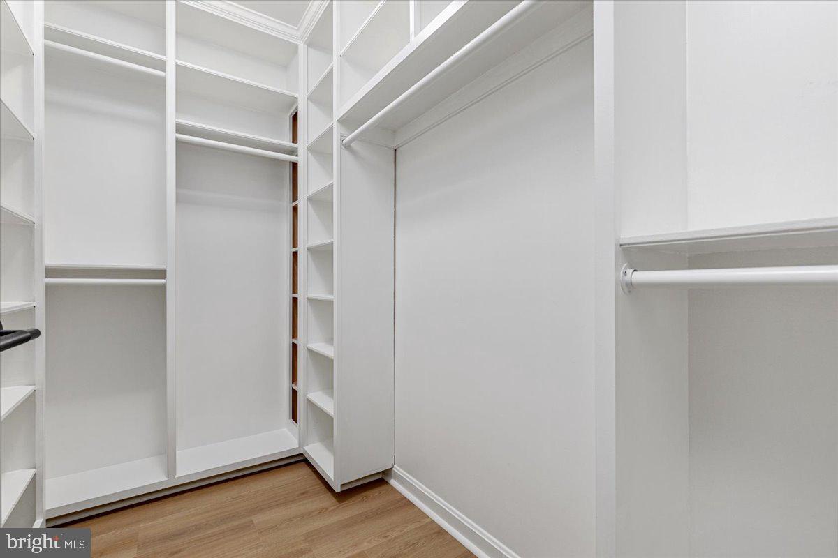 8747 Diamond Hill Drive Bristow, VA 20136 - Photo 20 of 38 a view of an empty walk in closet