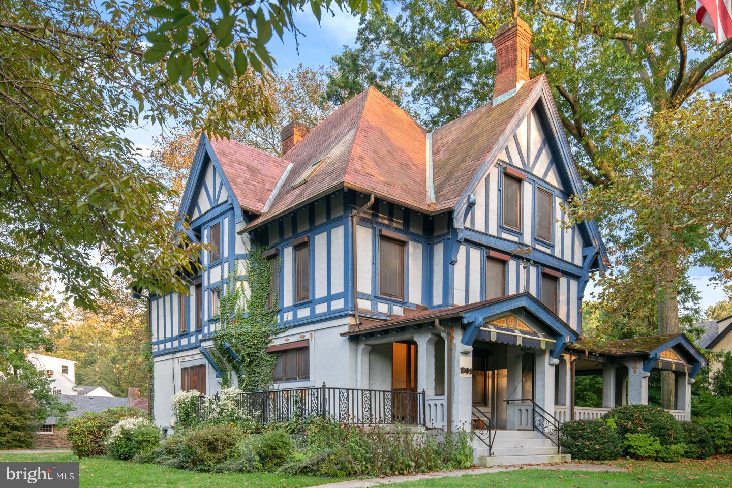 Exterior of Front and Harvard Ave Side