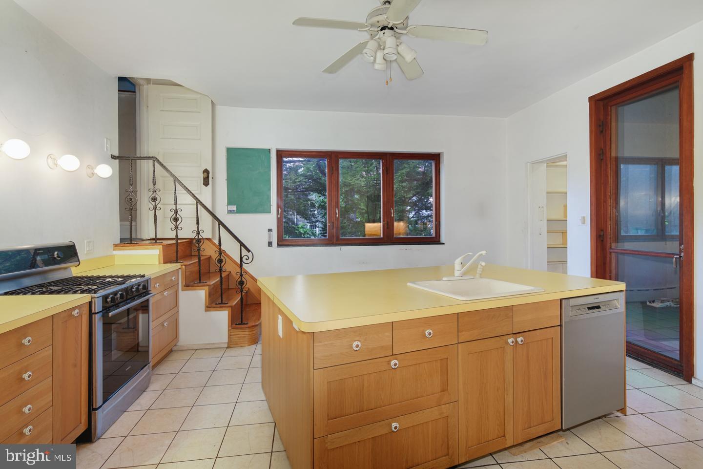 201 South Chester Road Swarthmore, PA 19081 - Photo 4 of 27 Kitchen