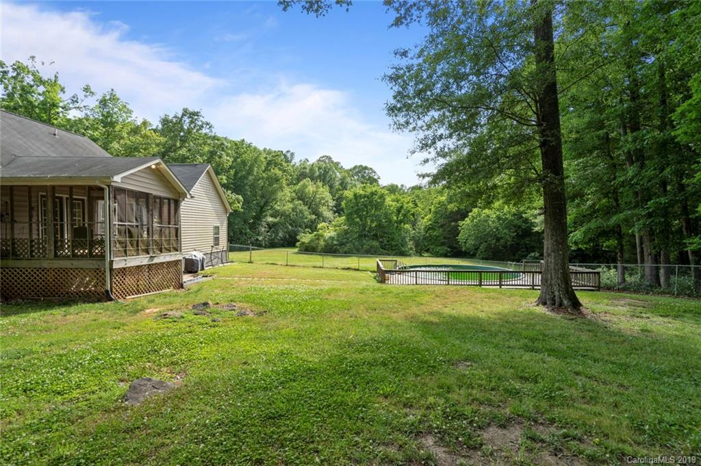 1452 Dove Landing Road York, SC 29745 - Photo 4 of 30 Gallery Image 4