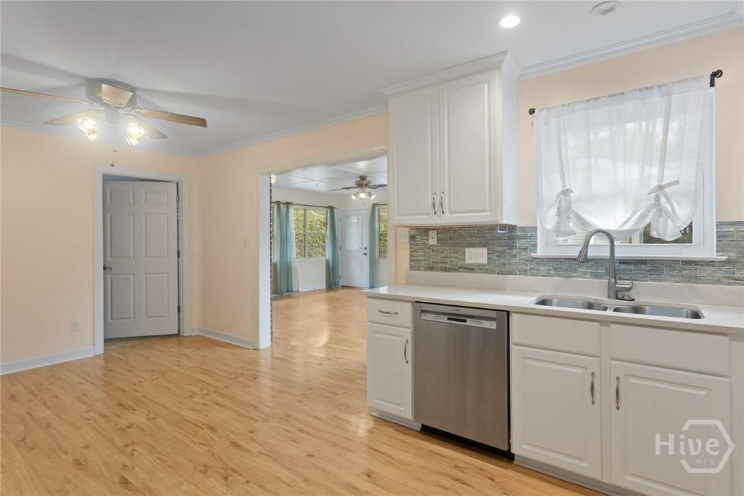 111 East Long Street Rincon, GA 31326 - Photo 5 of 31